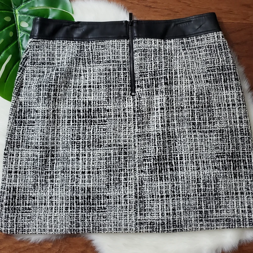 Karl Lagerfeld Knit Skirt Size 10